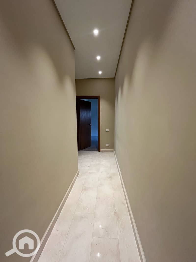 6 1000759443. jpg