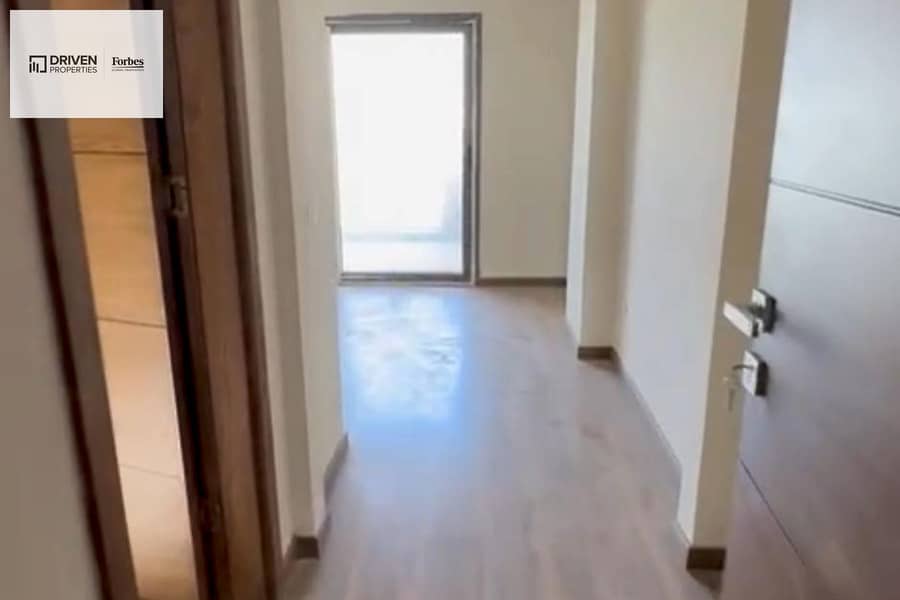 6BMYLTmk4K4KuCUNzBgJxWCi8CaBLLHxgGZRkNS1. jpg