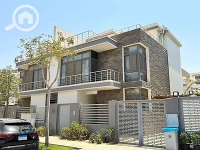 5 Bedroom Villa for Sale in New Cairo, Cairo - 473674725_3991719491117607_5426827530195631294_n. jpg