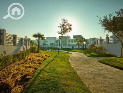5 Bedroom Villa for Sale in Sheikh Zayed, Giza - 88067a3e-d0e3-4cc1-80b3-15e5a2ac7f77. jpg