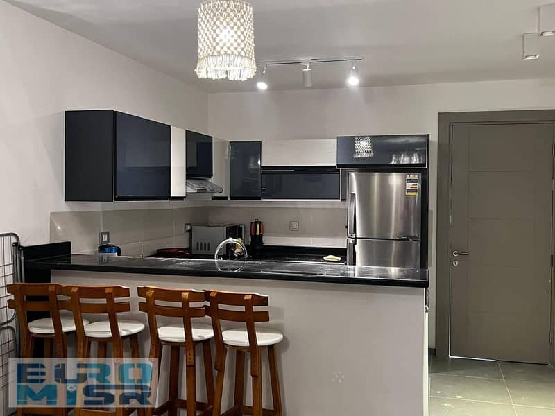 14 4f779649-229a-48e4-8f47-41167438dd56. jpeg