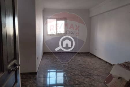 2 Bedroom Apartment for Sale in Bolkly, Alexandria - 1. jpg