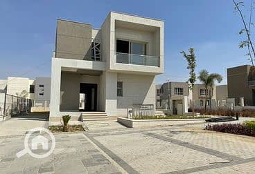 4 Bedroom Villa for Sale in 6th of October, Giza - IMG-20241002-WA0168. jpg