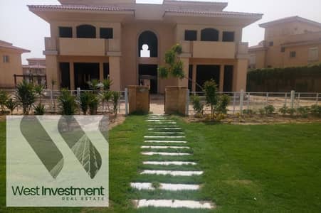 4 Bedroom Villa for Sale in Madinaty, Cairo - realestate_للبيع-بمدينتي-فيلا-نموذج-b-تطل-على-وايد-جاردن320190425101616. jpeg