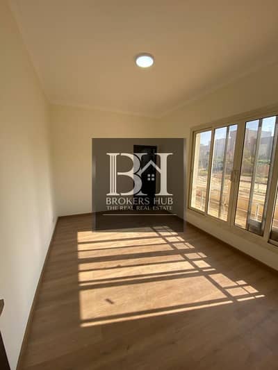 5 Bedroom Villa for Sale in 6th of October, Giza - IMG-20250507-WA0323. jpg