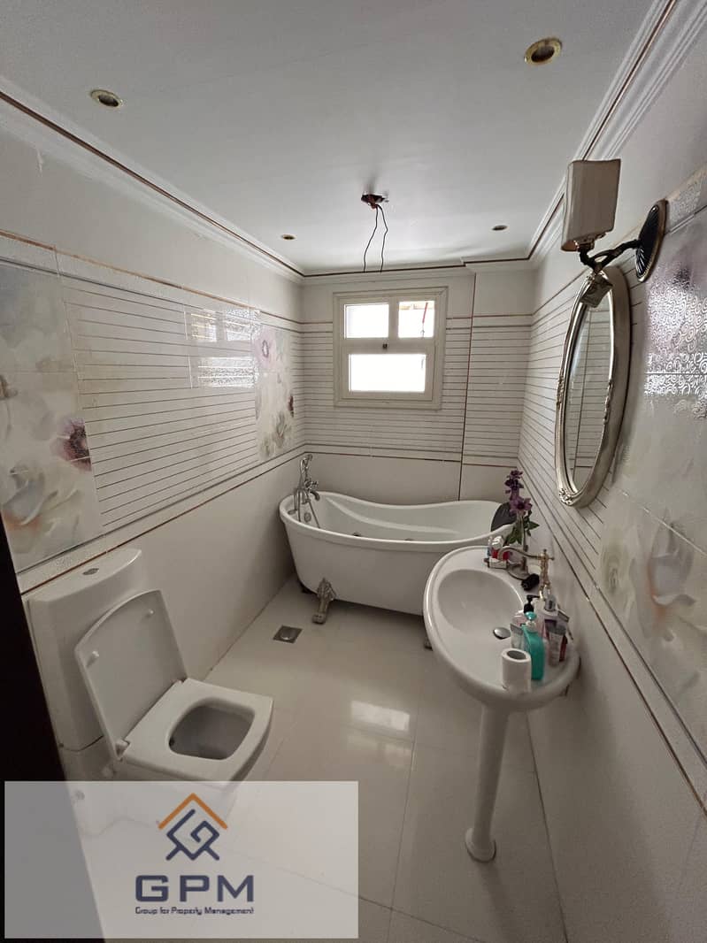 2 3fd75635-9d1e-44db-84f8-23adca65fe60. jpg