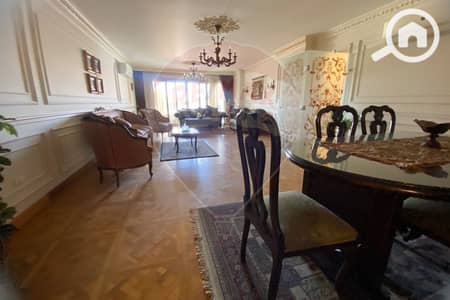 فلیٹ 4 غرف نوم للايجار في سموحة، الإسكندرية - 1. jpg