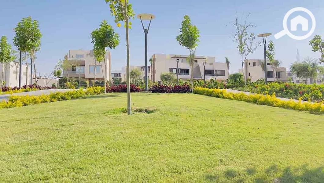 4 e91c0_upville october - اب فيل اكتوبر. jpg