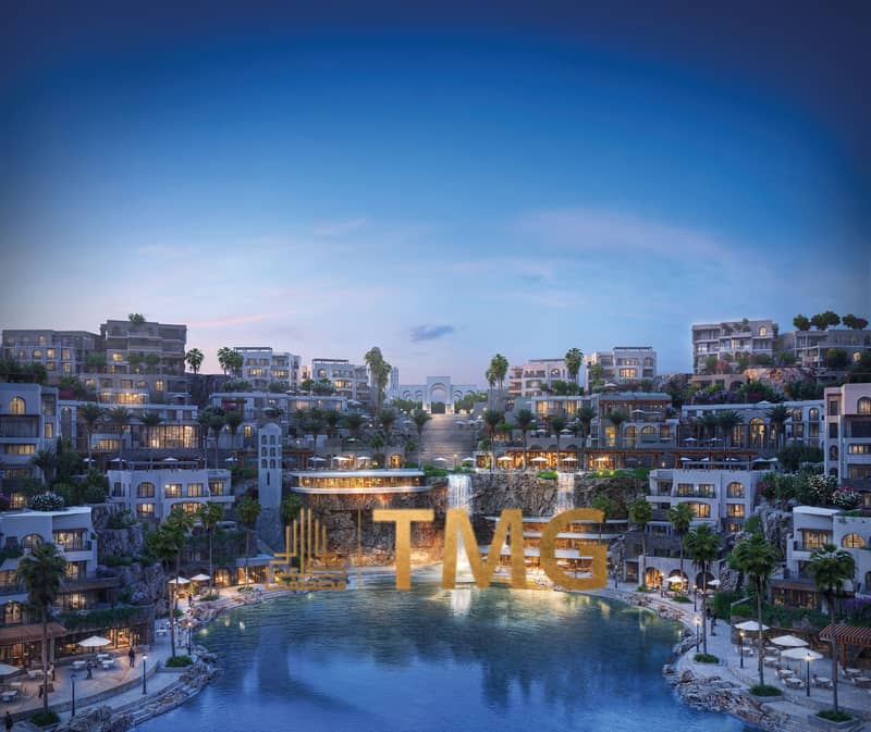 8 09 Marina waterfall. jpg