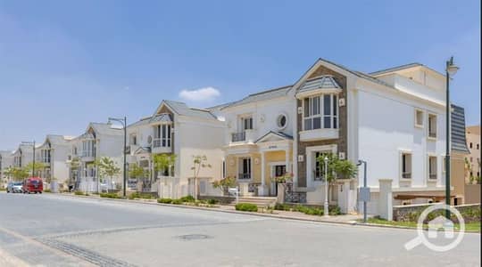 4 Bedroom Villa for Sale in New Cairo, Cairo - 3be80c80-27e2-4d15-85bd-e6610ca9590b. jpg