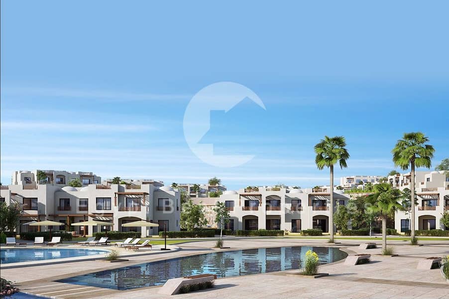 8 وحدات سكنية  وحمامات سباحة بمنتجع مكادي هايتس. jpg