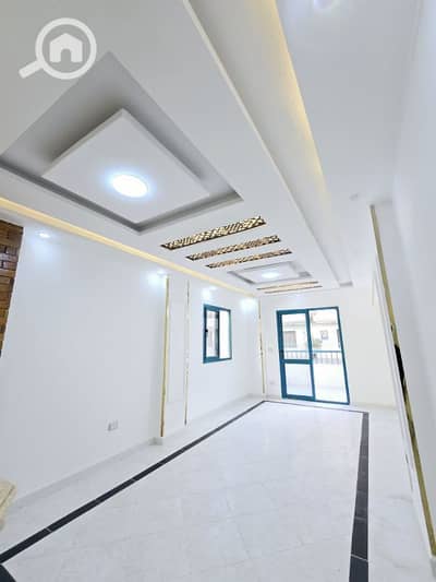 شقة 2 غرفة نوم للبيع في النخيل، الإسكندرية - شقه فى العجمي شاطئ النخيل خطوات للبحر وحمام سباحة ميرا تصلح للاستثمار