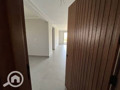 3 Bedroom Flat for Sale in 6th of October, Giza - WhatsApp Image 2025-04-22 at 12.46. 20_b59ac521. jpg