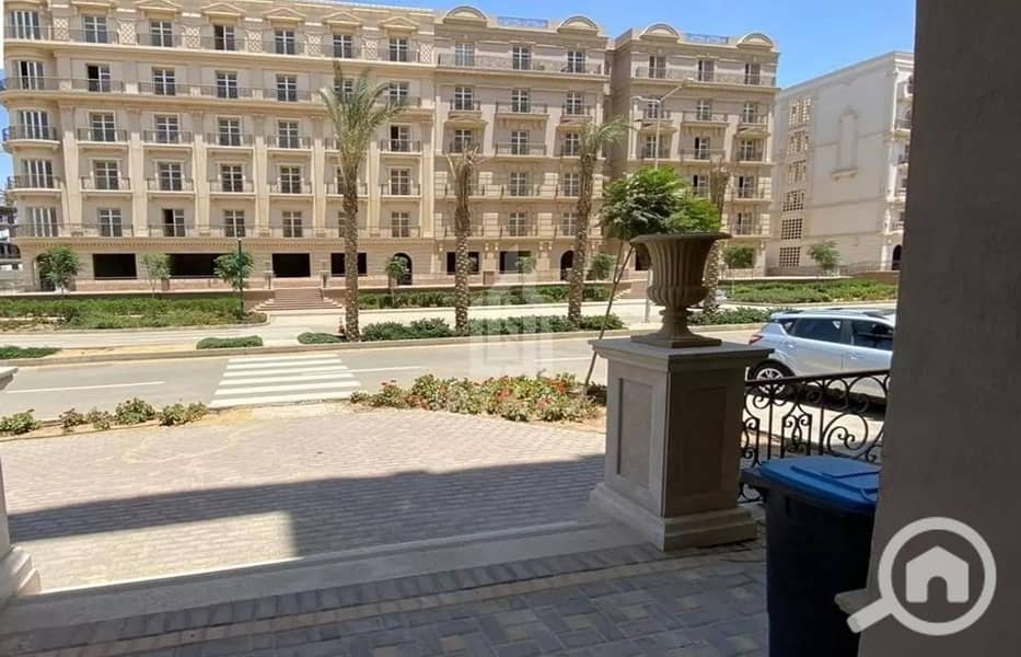 6 Apartments in hyde park. jpg