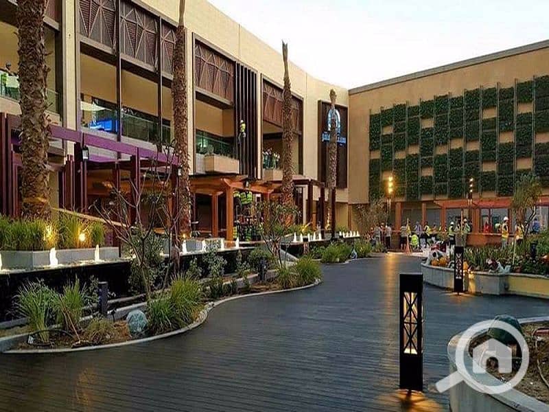 2 City-Centre-Almaza-Top-Malls-in-Cairo_800x600. jpg