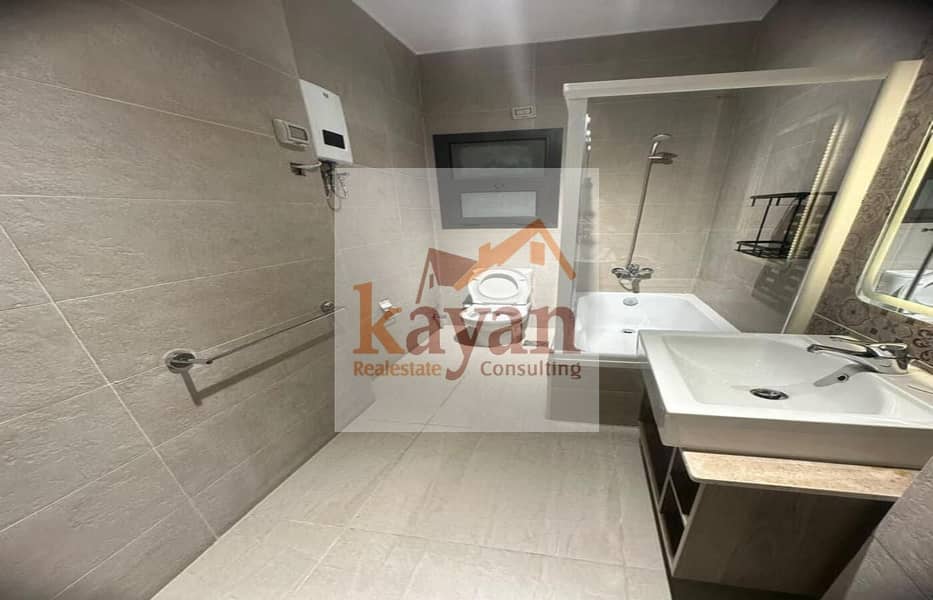 4 7e9a5575-5cd9-4e57-bfe4-7d15d51fb042. jpg