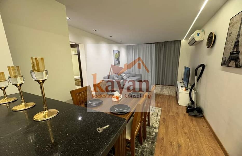 4 d0c52583-ad10-4478-89b4-1ca80d69b591. jpg