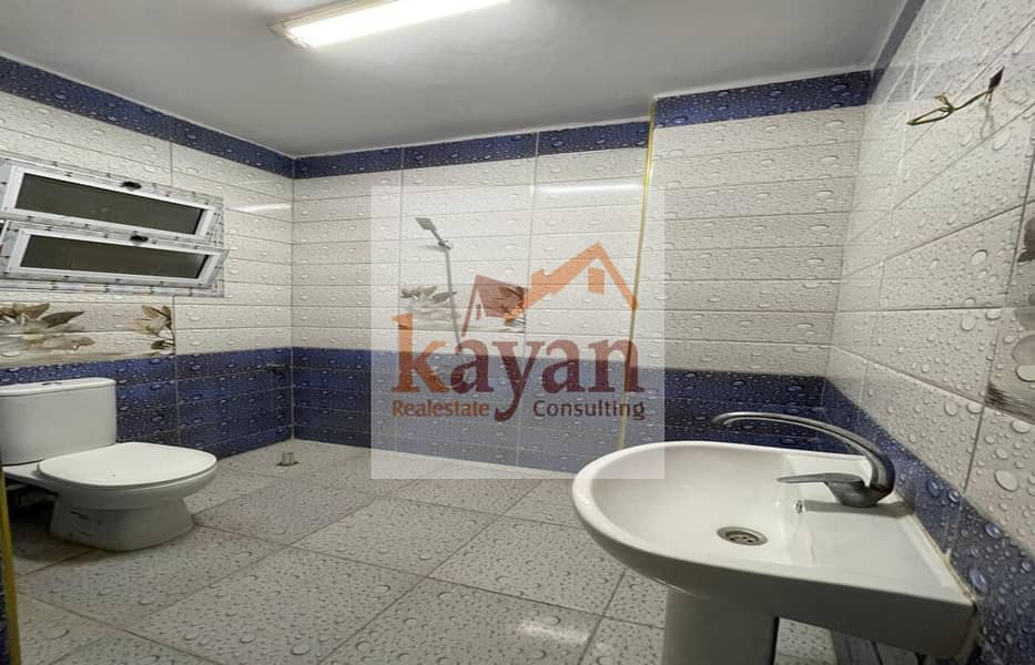 3 0a0b35ed-ba2a-445e-80d8-77d0ee924b2d. jpg