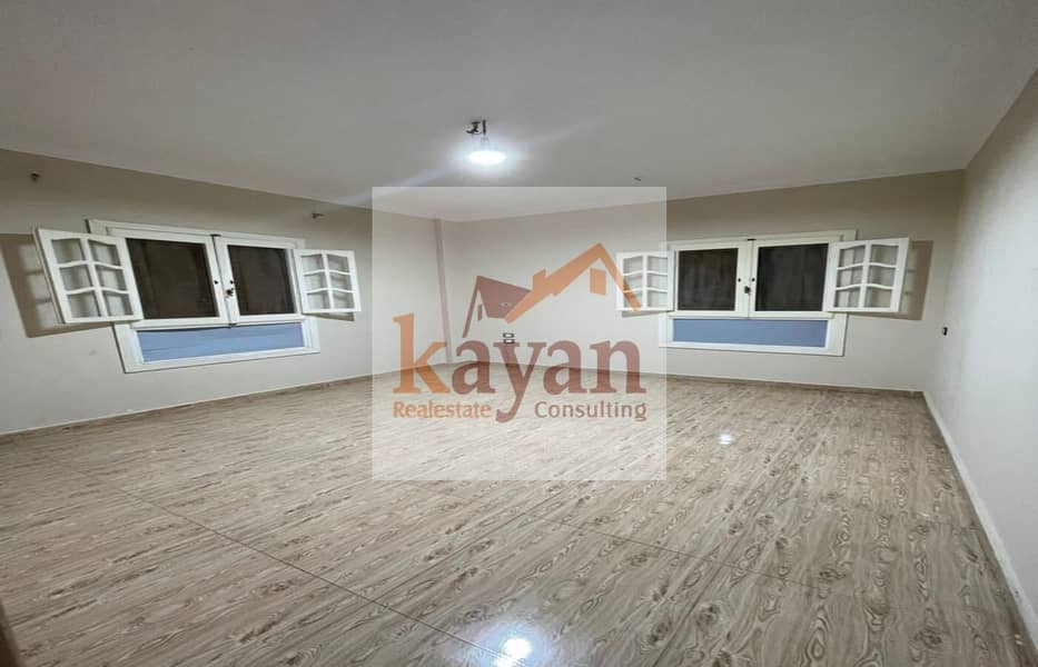 8 c8f3bb32-1b5c-4096-9e80-987ea4b2d818. jpg