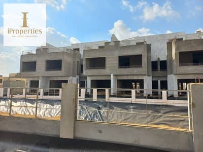 4 Bedroom Townhouse for Sale in New Cairo, Cairo - WhatsApp Image 2025-01-25 at 21.20. 32_76d0cda9. jpg