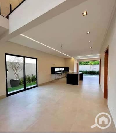5 Bedroom Townhouse for Sale in 6th of October, Giza - WhatsApp Image 2024-12-11 at 16.23. 59_86d4f08c. jpg