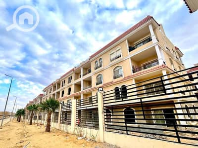 3 Bedroom Apartment for Sale in 6th of October, Giza - IMG-20250129-WA0329. jpg