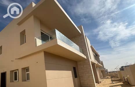 6 Bedroom Townhouse for Sale in 6th of October, Giza - Screenshot 2025-01-20 131600_1400x900. jpg