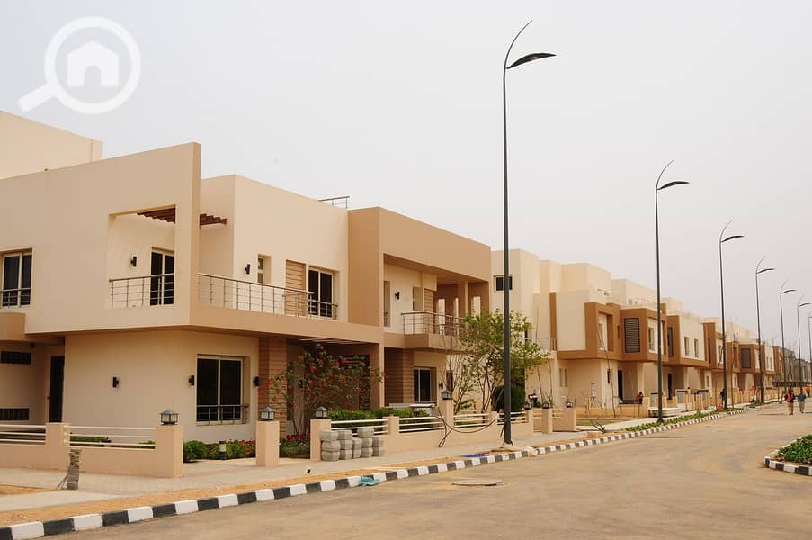 11 Grand-Heights-compound. jpg