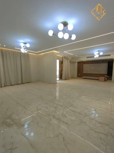 3 Bedroom Flat for Sale in Dokki, Giza - WhatsApp Image 2025-05-11 at 17.45. 36. jpeg