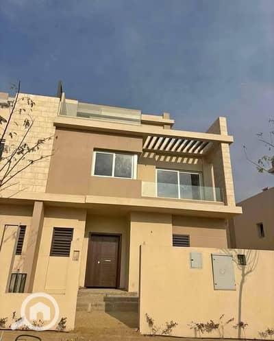 4 Bedroom Townhouse for Sale in 6th of October, Giza - 492001924_122218757702164258_7874810616255550780_n. jpg