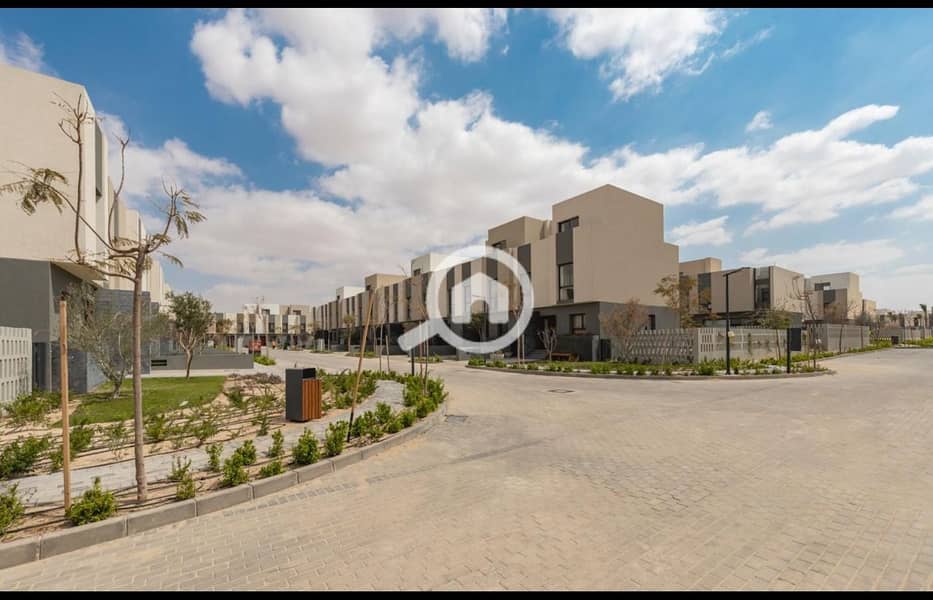 9 villas for sale in al burouj. jpg