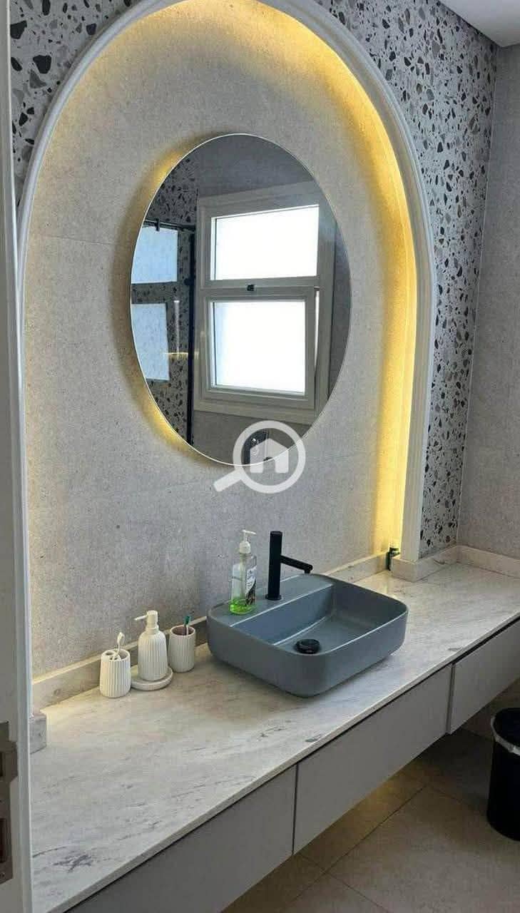 8 FB_IMG_1744392189033. jpg