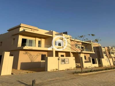 تاون هاوس 3 غرف نوم للبيع في 6 أكتوبر، الجيزة - 915962f5-52b1-421b-9041-72b2f5087949. png