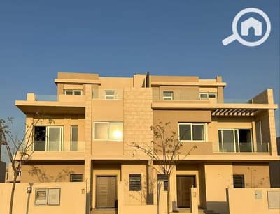 3 Bedroom Townhouse for Sale in 6th of October, Giza - IMG-20250512-WA0198. jpg