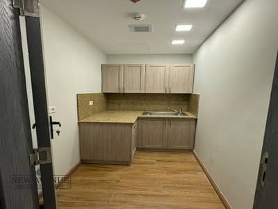 مکتب  للايجار في القاهرة الجديدة، القاهرة - IMG-20250511-WA0036. jpg