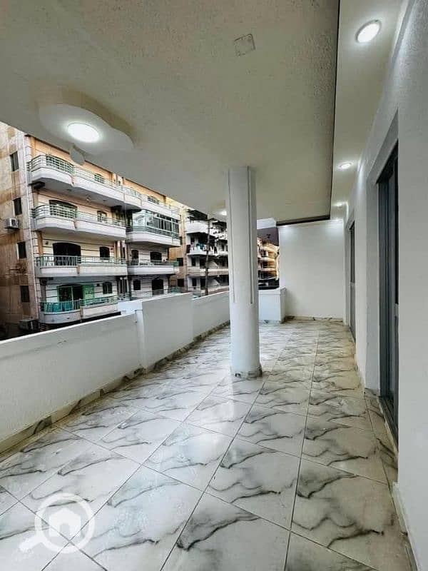 شقه للبيع في الاسكندريه شاطئ النخيل 120 متر بجوار الرئيسي والبحر شقه للبيع في الاسكندريه شاطئ النخيل 120 متر بجوار الرئيسي والبحر