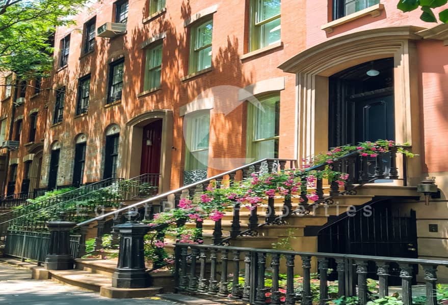 9 What-to-do-in-Greenwich-Village-NYC-New-york-city-manhattan-travel-guide-SVADORE-travel-blog-1-5-683x1024. jpg