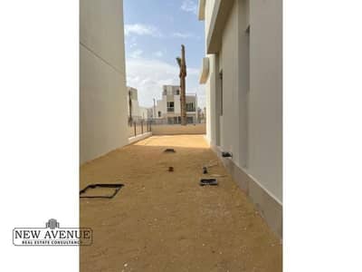 4 Bedroom Villa for Sale in Sheikh Zayed, Giza - WhatsApp Image 2025-05-14 at 2.33. 12 AM (1). jpg