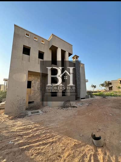 4 Bedroom Villa for Sale in 6th of October, Giza - IMG-20250513-WA0078. jpg