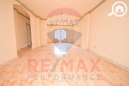 3 Bedroom Flat for Sale in Moharam Bik, Alexandria - DSC_0045. JPG