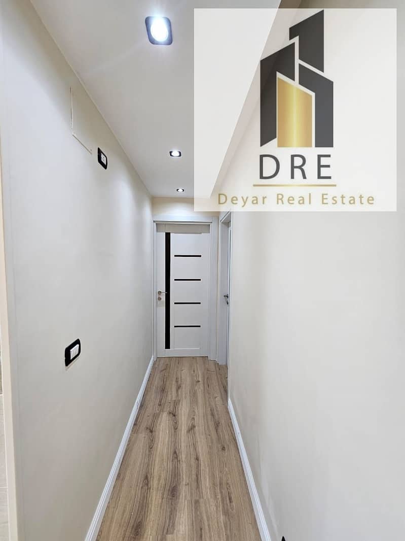 2 0effb508-cac3-4067-ba92-f8d35f8dacb6. jpeg