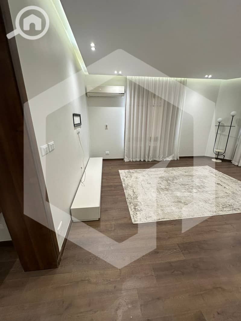 3 Beverly Hills 3. jpg