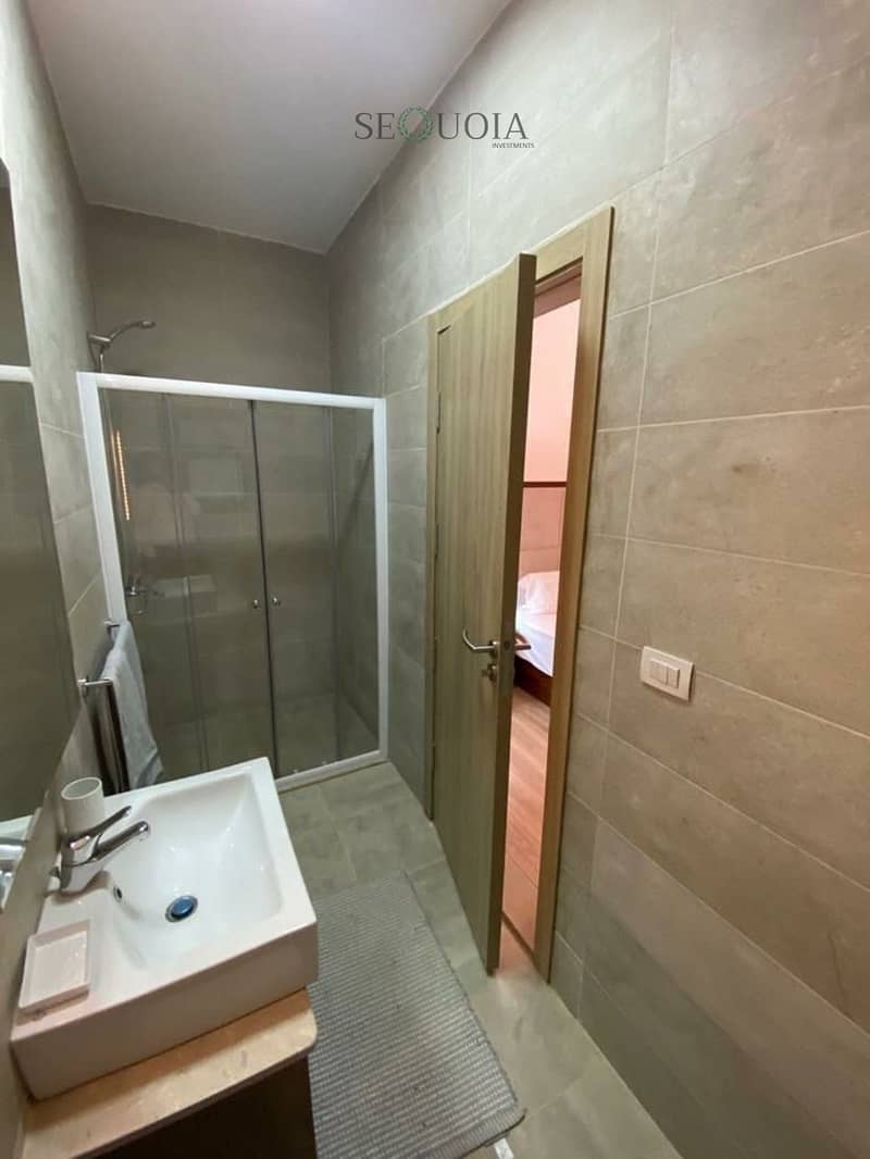 2 Vth Square Live Photos - Apts. _31. jpg