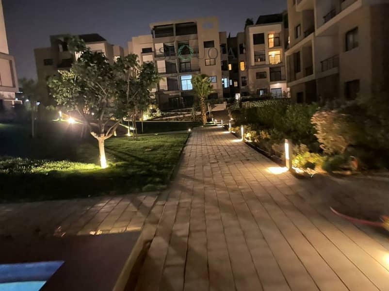 7 Vth Square Live Photos - Apts. _23. jpg