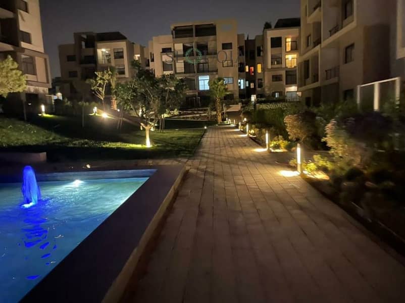 15 Vth Square Live Photos - Apts. _22. jpg