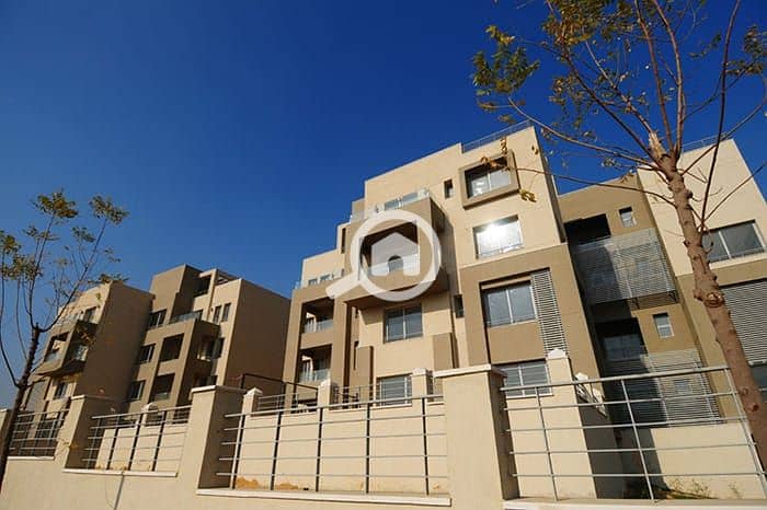 8 ذا-فيلدج-جيت-8. jpg