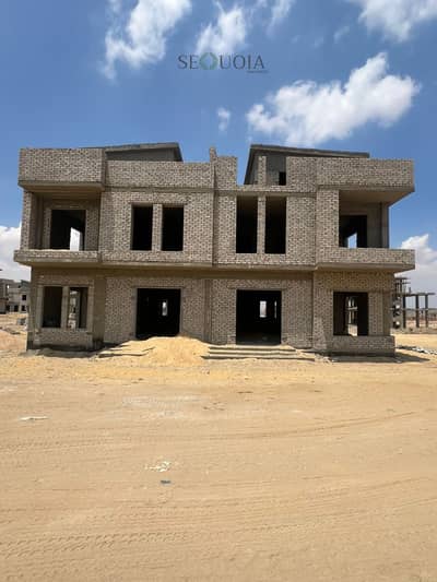 4 Bedroom Villa for Sale in Sheikh Zayed, Giza - Twinhouse. jpg