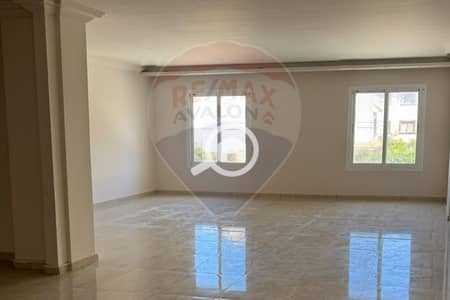 شقة 4 غرف نوم للبيع في برج العرب، الإسكندرية - 1. jpg