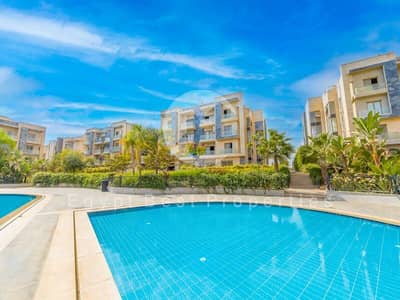 3 Bedroom Flat for Sale in 6th of October, Giza - 1a685cf0-30f3-420f-a7db-1cd15a21b8a5. jpg