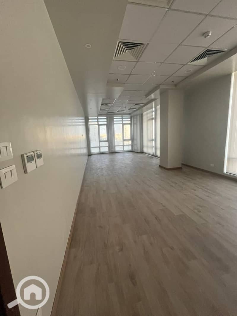 0efcdcff-4250-49a3-9b22-29480f86ce81. jpg 0efcdcff-4250-49a3-9b22-29480f86ce81. jpg